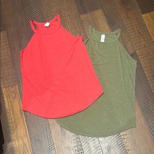 District halter tank bundle